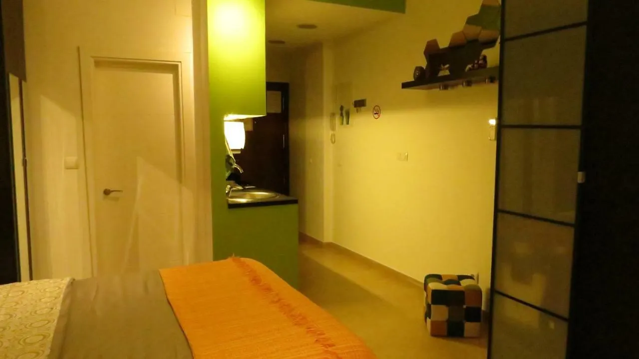 Apartamento Rulosol 1 Торремолинос 0*,