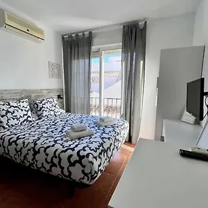 apartamentos-rc-la-carihuela.1costadelsol.com/